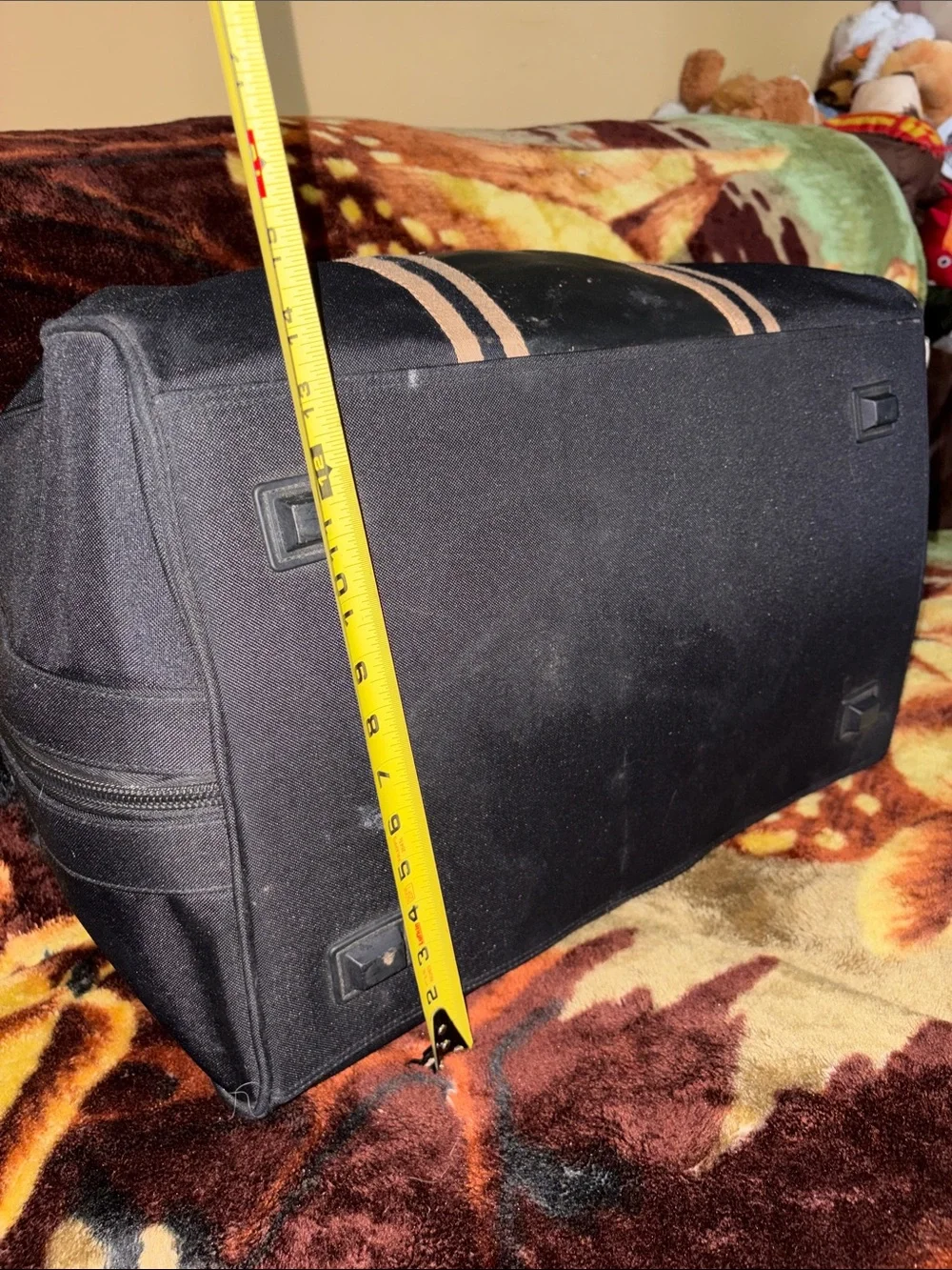 Vintage Rebook Men's Leather Black Travel Gym Duffel Bag with Tan Stripes